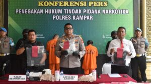 Kampar Gempar! Polisi Sikat Pengedar, Sekilo Sabu Diamankan!
