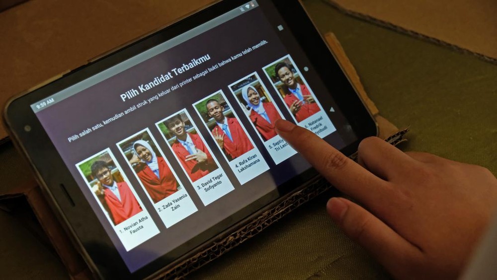 E-Voting SMA 2 Temanggung: Generasi Sadar Demokrasi