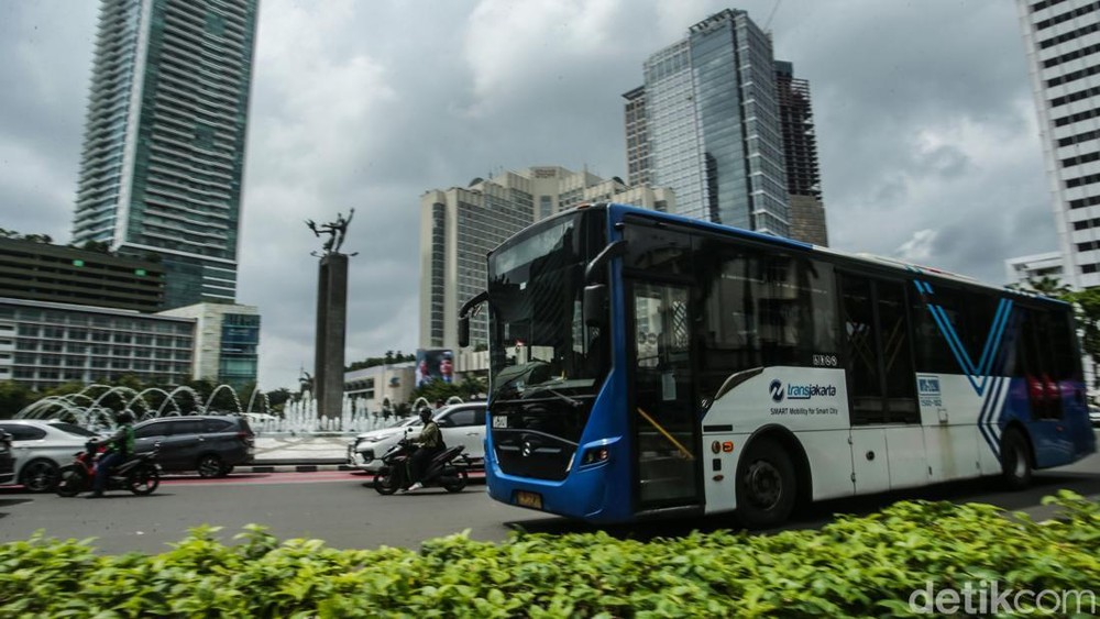 Transjakarta Kembali Layani Masyarakat Jakarta Pagi Ini