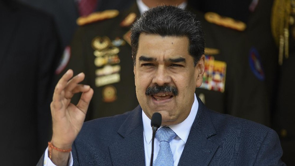Armada Venezuela Siaga, AS Kirim Kapal Perusak