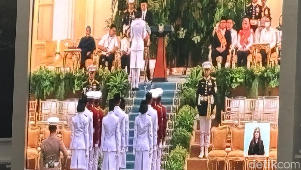Formasi Angka 80 Warnai Gladi Bersih Paskibraka