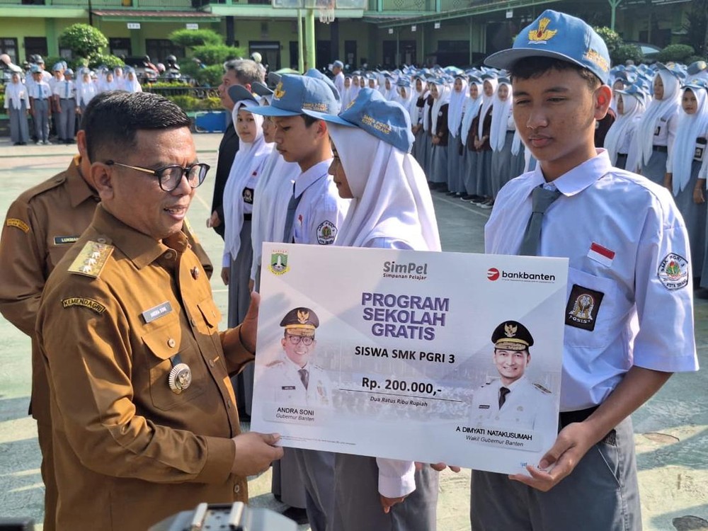 Andra Soni Jamin Sekolah Swasta Gratis di Banten