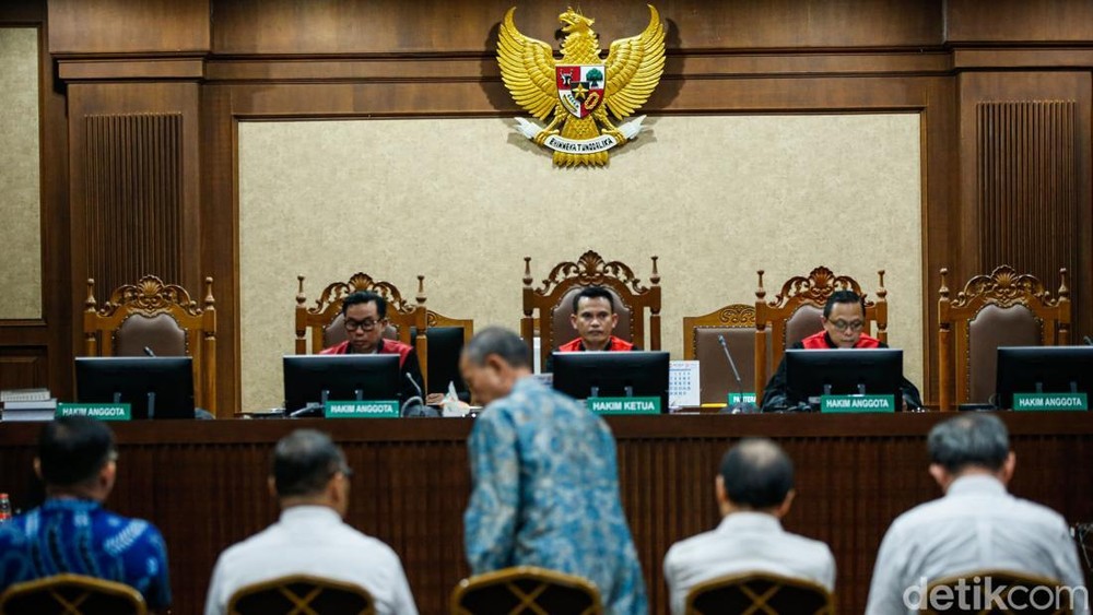 Lima Bos Perusahaan Gula Divonis Empat Tahun