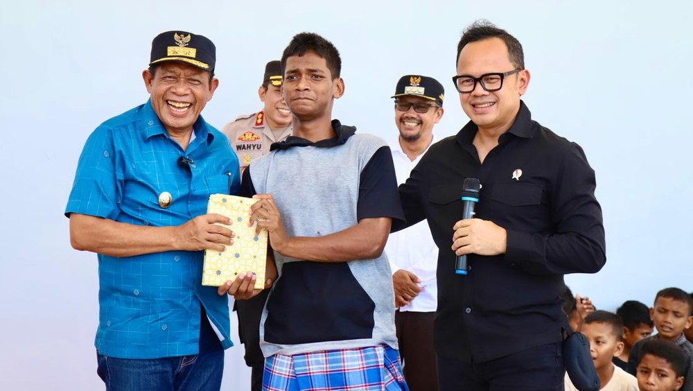 Wamendagri Apresiasi Sekolah Rakyat Buton Tengah