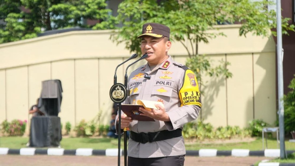 Ribuan Personel Polda Riau Naik Pangkat Kapolda Ingatkan Amanah