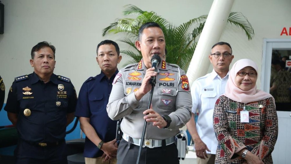 Antisipasi Lonjakan Truk Priok Polisi Siaga