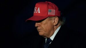 Trump Janjikan Balasan Keras Pasca Serangan Drone Iran