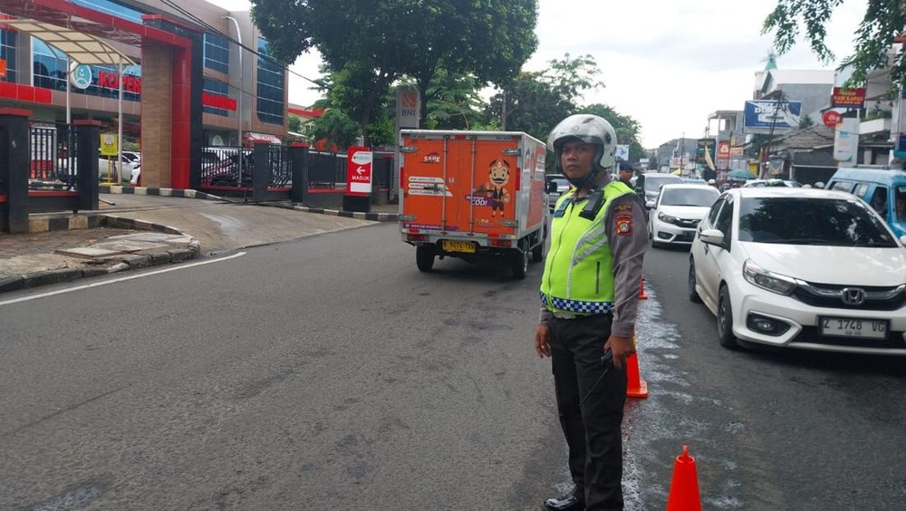 Horor Macet Depok Pagi Ini Akses UI Lumpuh
