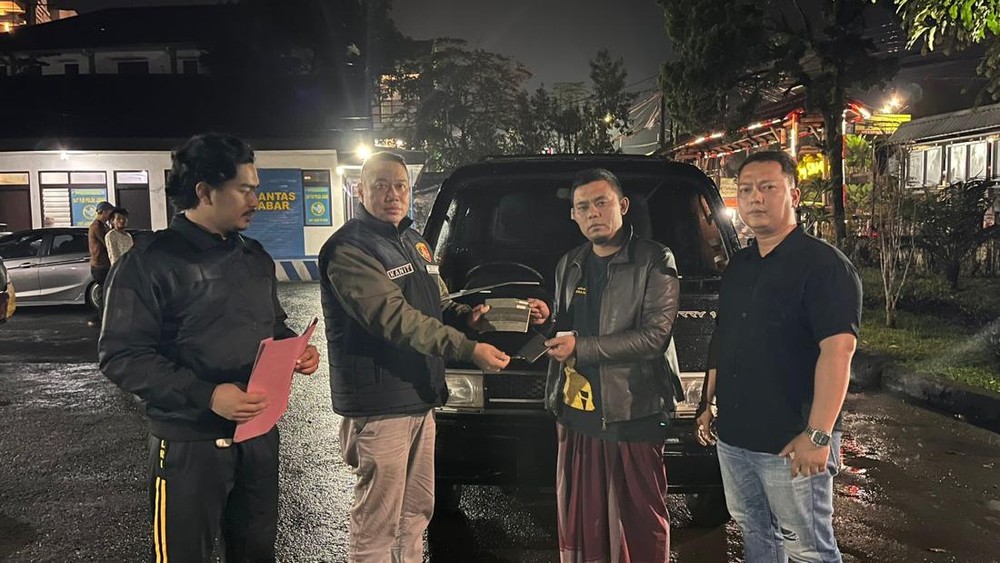 Penyamaran Polisi Ungkap Pikap Curian di Bogor