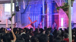 Jalan Salib Kreatif Buka Jumat Agung Katedral Jakarta