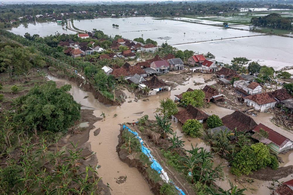 Demak Diterjang Banjir Bandang Ribuan Mengungsi