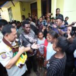 Tito Karnavian Periksa Program Bedah Rumah Papua