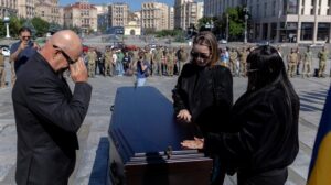 Penghormatan Terakhir Pejuang Asing di Kyiv