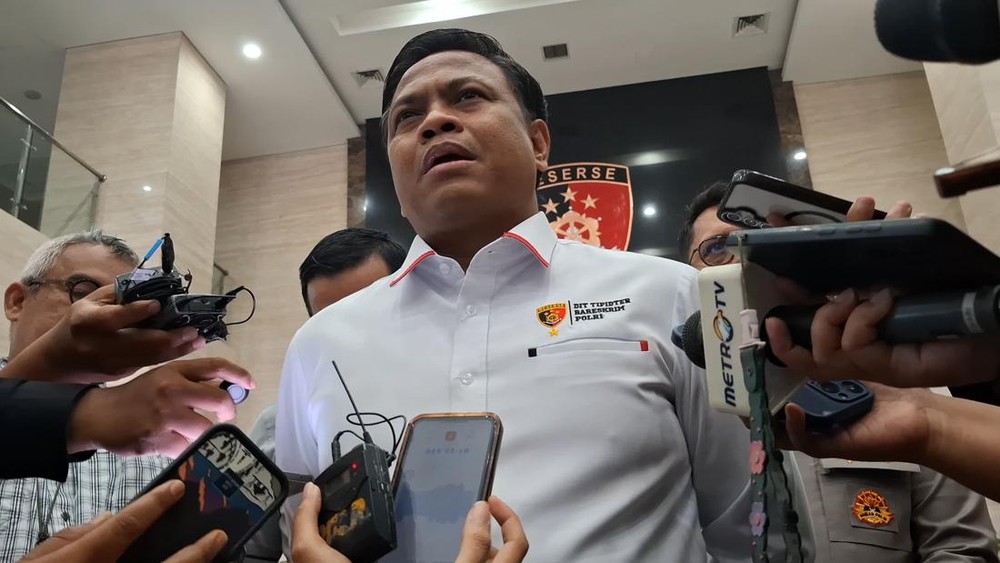 Polri Ungkap 32 Tersangka Penipuan Haji Umrah