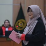 Penuh Dukungan Sidang Perdana Dokter Tifa Dimulai